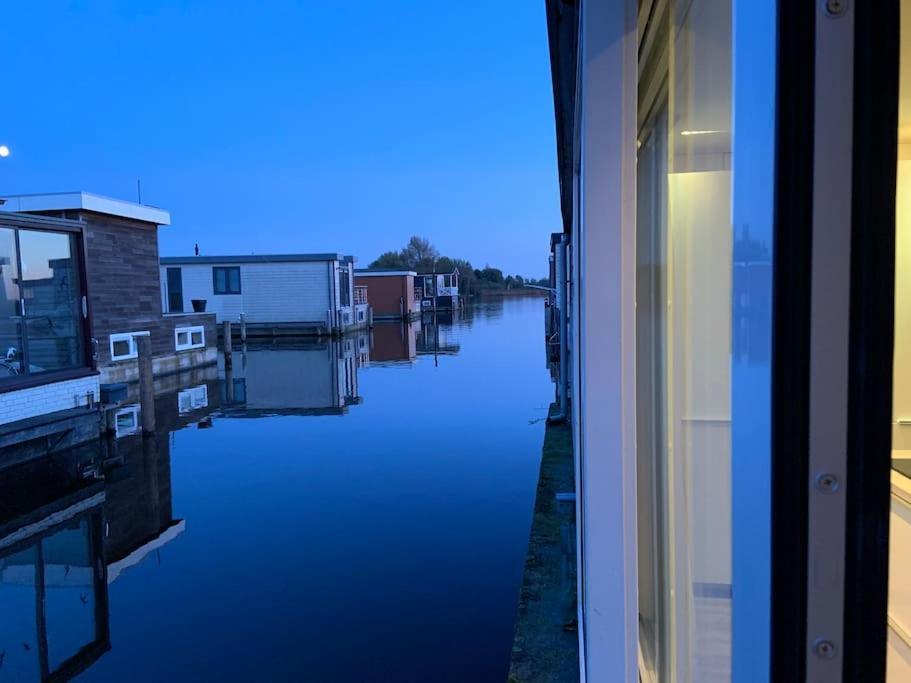 Готель Quiet Waterloft Near Amsterdam And Schiphol Ws17 Алсмер Екстер'єр фото
